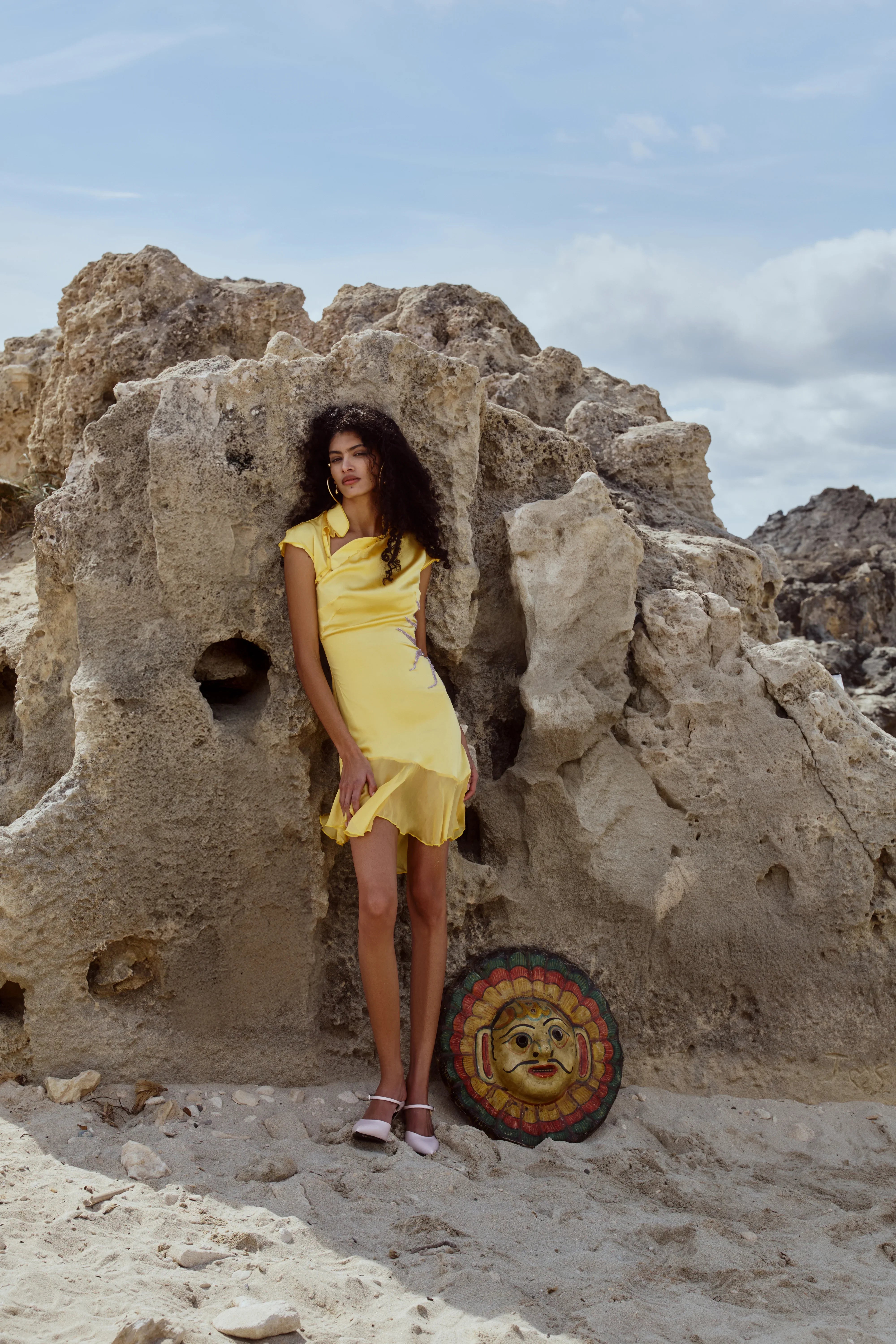 THE SUNDRESS IN YELLOW – ikinita THE SUNDRESS IN YELLOW – ikinita