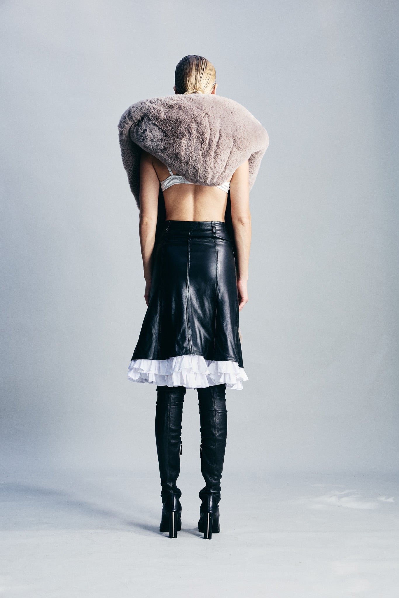 NOIR SKIRT