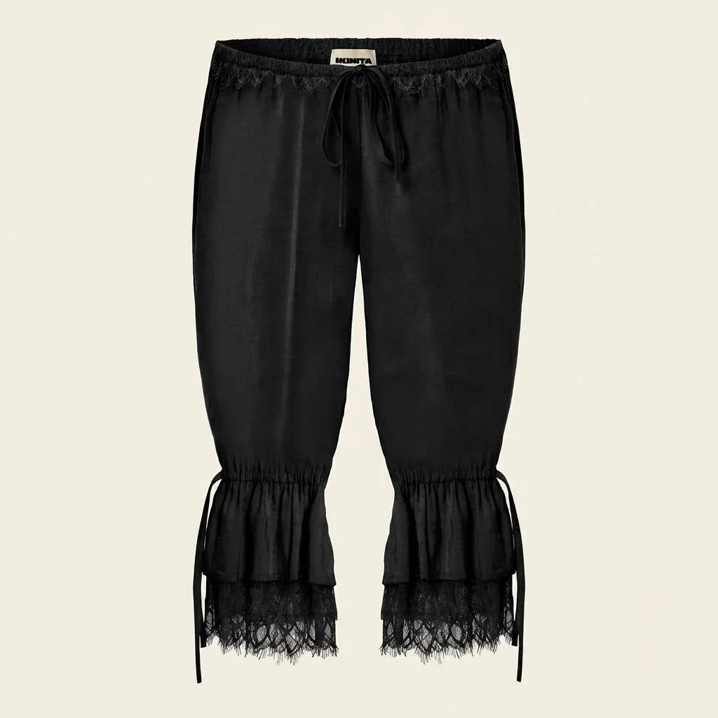 Mid-rise modal capri pants in black